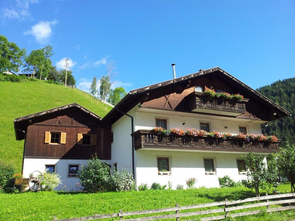 Ferienhaus-Gruenfelder Лузон Екстер'єр фото